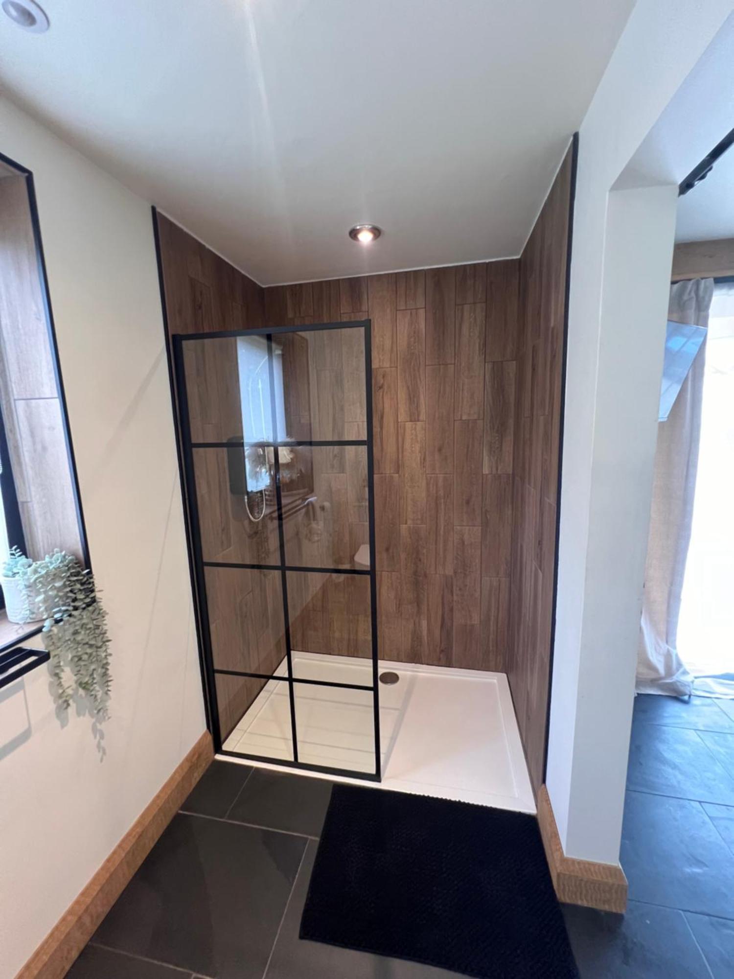 Luxury Courtyard Studio In Лланголлен Екстер'єр фото