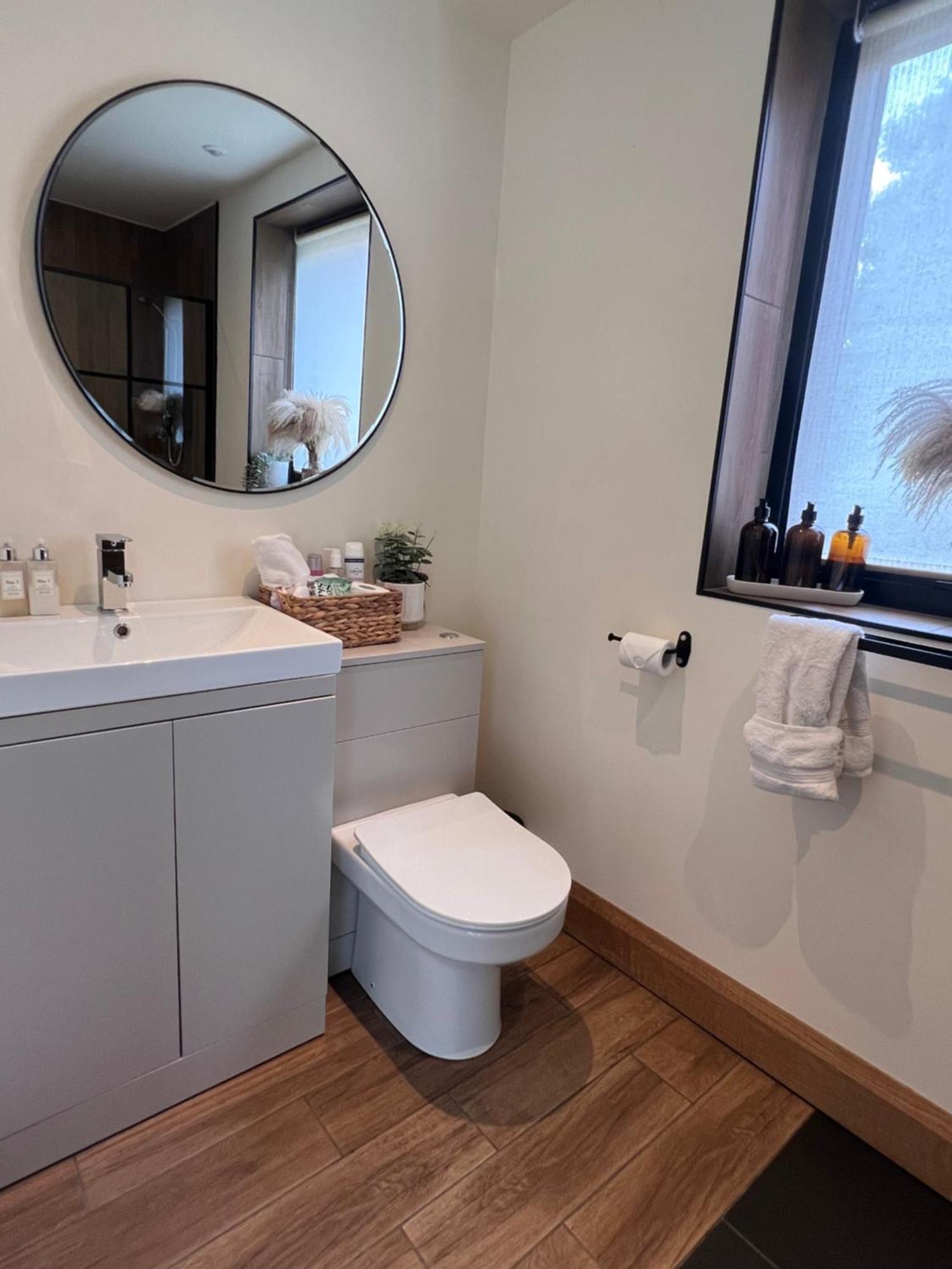 Luxury Courtyard Studio In Лланголлен Екстер'єр фото